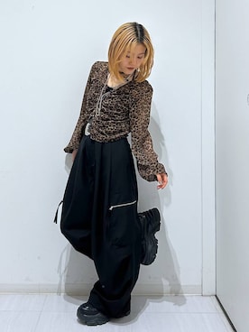 「PAGEBOY（ページボーイ）のZIPタックカーゴパンツ【裾ドローコード付き】（カーゴパンツ、グレー系）」を使った、ayaさん（レディース・152cm）の秋コーディネート