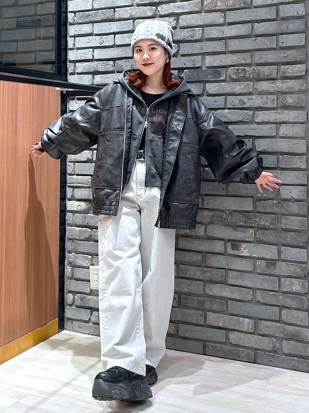 ayaさんの「プラットチャンキースニーカー（PAGEBOY）」を使ったコーディネートの1枚目の写真