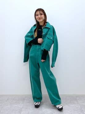 「アイテム（デニムジャケット、グリーン系）」を使った、ayaさん（レディース・151cm）の冬コーディネート