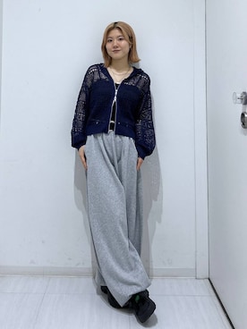「PAGEBOY（ページボーイ）のコクーンタックスウェットパンツ【ドローコード付き/シルエット変化可能】（スウェットパンツ、グレー系）」を使った、ayaさん（レディース・152cm）の夏コーディネート