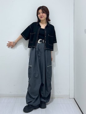 「PAGEBOY（ページボーイ）のZIPタックカーゴパンツ【裾ドローコード付き】（カーゴパンツ、グレー系）」を使った、ayaさん（レディース・152cm）の夏コーディネート