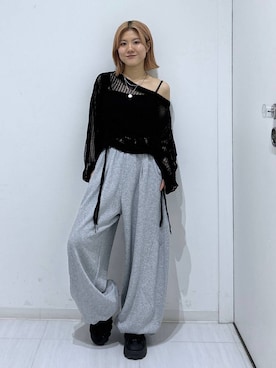 「PAGEBOY（ページボーイ）のコクーンタックスウェットパンツ【ドローコード付き/シルエット変化可能】（スウェットパンツ、グレー系）」を使った、ayaさん（レディース・152cm）の夏コーディネート