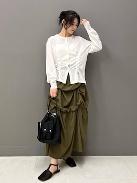 「綺麗めコーデ」｜「アイテム（キャミソール）」を使った、おみさん（レディース・157cm）の春コーディネート