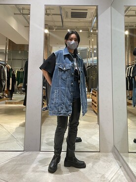 「JOHN LAWRENCE SULLIVAN（ジョンローレンスサリバン）のJOHN LAWRENCE SULLIVAN/ジョンローレンスサリバン/VOWW T-SHIRT（Tシャツ/カットソー、ブラック系）」を使った、yumekaさん（レディース・160cm）の春コーディネート