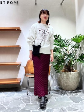 「FEMME」｜「アイテム（スウェット）」を使った、Hikariさん（レディース・164cm）の秋コーディネート