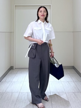 「FEMME」｜「アイテム（スラックス）」を使った、Hikariさん（レディース・164cm）の春コーディネート