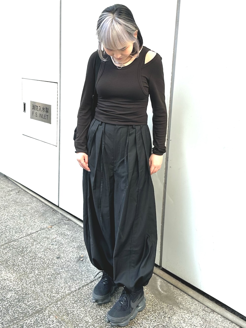 「GUのアイテム（トップス、ブラック系）」を使った、Ruby さん（レディース・153cm）の冬コーディネートの1枚目の写真
