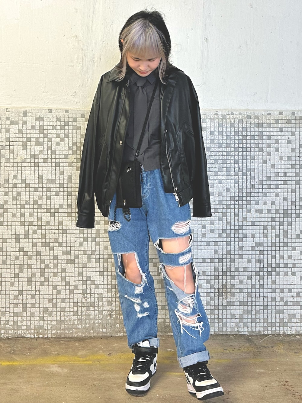 「WEGOのアイテム（パンツ、ブルー系）」を使った、Ruby さん（レディース・153cm）の冬コーディネートの1枚目の写真
