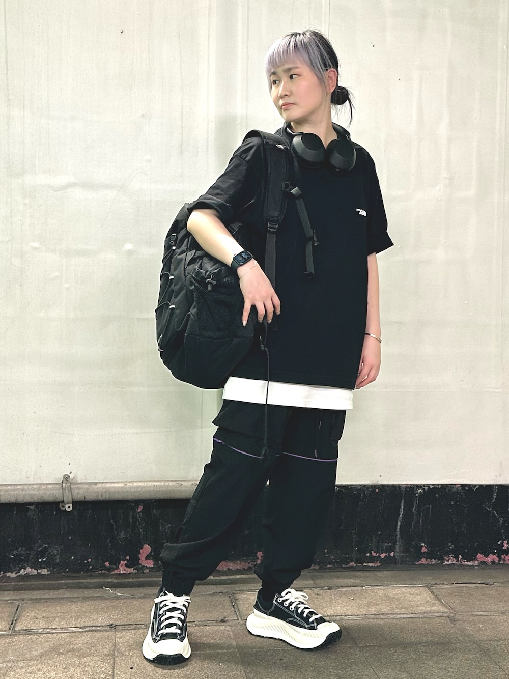 「FR2のアイテム（パンツ、ブラック系）」を使った、Ruby さん（レディース・153cm）の春コーディネートの1枚目の写真