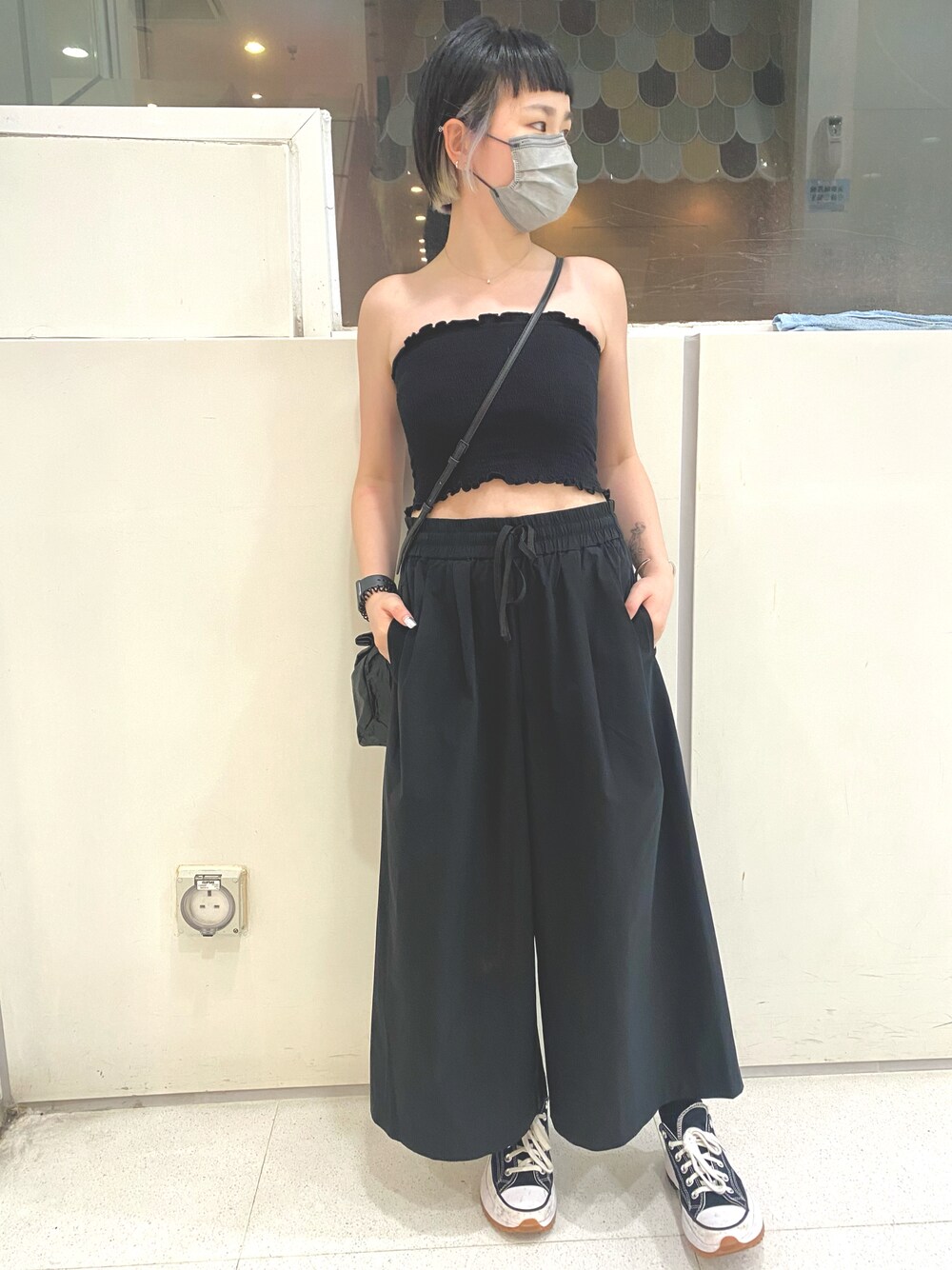 「H&Mのアイテム（チューブトップ、ブラック系）」を使った、Ruby さん（レディース・153cm）の夏コーディネートの1枚目の写真