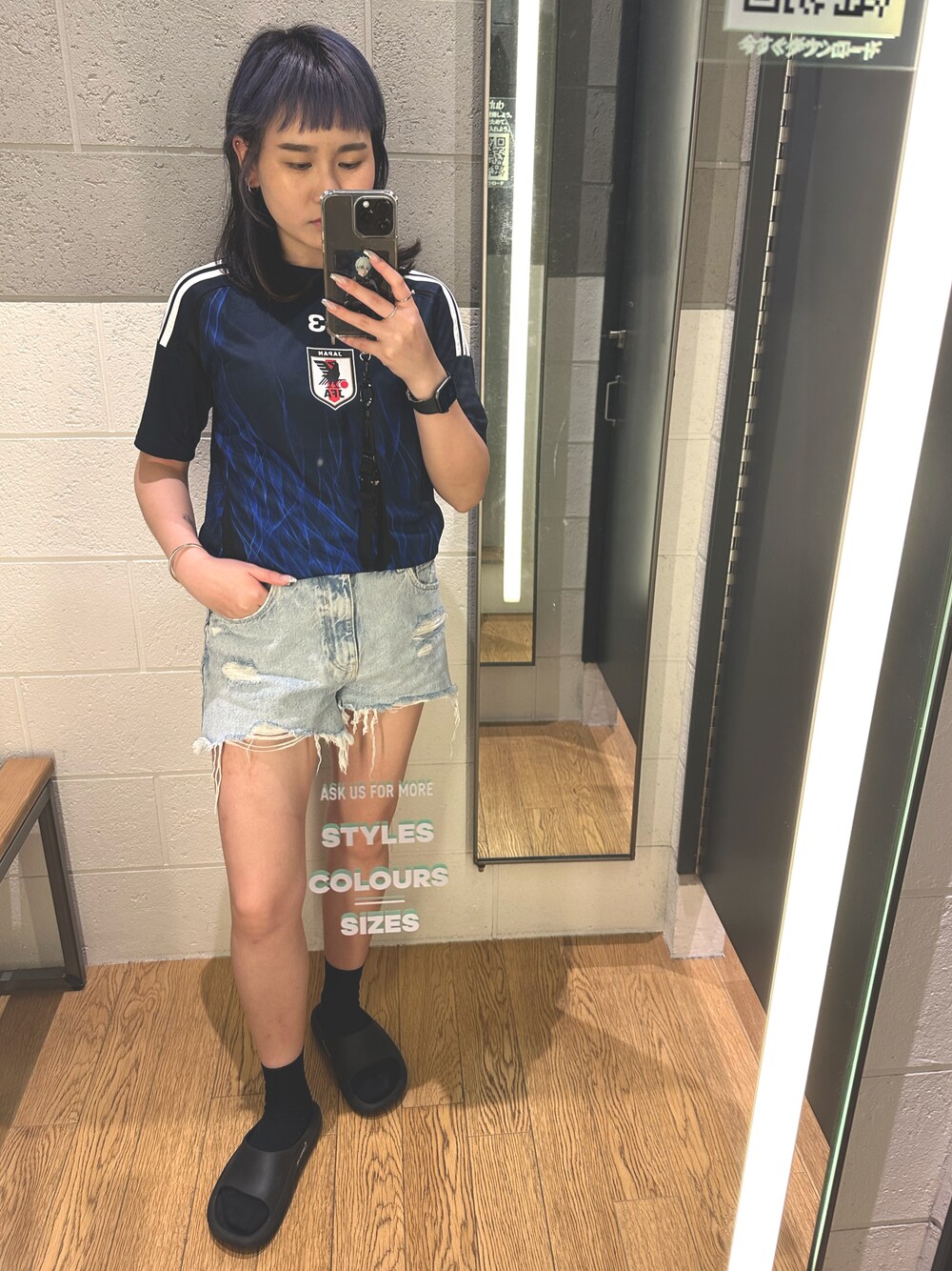 「adidasのキッズ サッカー日本代表 2024 ホーム レプリカ ユニフォーム（トップス、ブルー系）」を使った、Ruby さん（レディース・153cm）の夏コーディネートの1枚目の写真