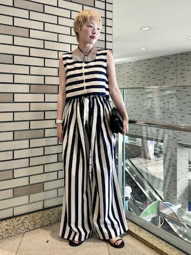 「kaene（カエン）の【SHIPS別注】kaene: 2WAY リボン バッグ（ショルダーバッグ、ブラック系）」を使った、西平さん（レディース・160cm）の春コーディネート