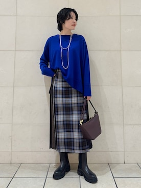 「SHIPS（シップス）のアイテム（スカート）」を使った、西平さん（レディース・160cm）の秋コーディネート