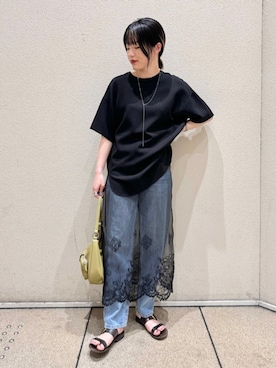 「カーブデニム」｜西平さん（レディース・160cm）の夏コーディネート