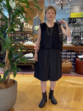 「SHIPS（シップス）のアイテム（アクセサリー）」を使った、西平さん（レディース・160cm）の秋コーディネート