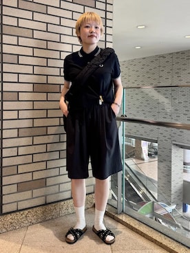 「FRED PERRY（フレッドペリー）のFRED PERRY:G3600 TWIN TIPPED SHIRTS（ポロシャツ、ブラック系）」を使った、西平さん（レディース・160cm）の春コーディネート