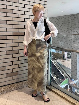 「SHIPS（シップス）の〈手洗い可能〉IMPERIAL LINEN オーバー シャツ（シャツ/ブラウス、ホワイト系）」を使った、西平さん（レディース・160cm）の春コーディネート