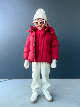 「アイテム（スニーカー）」を使った、muguさん（キッズ・110cm）の冬コーディネート