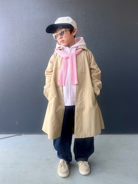 「LOWRYS FARM（ローリーズファーム）のステンカラーコート　638402（ステンカラーコート、ベージュ系）」を使った、muguさん（キッズ・110cm）の春コーディネート