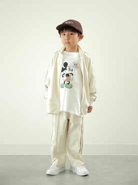 「Reebok（リーボック）のAM コート / AM Court（スニーカー）」を使った、muguさん（キッズ・110cm）の夏コーディネート