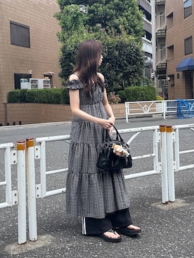 「JEANASIS（ジーナシス）のアンティークフェイクレザーボストン/326034（ボストンバッグ）」を使った、marikoさん（レディース・166cm）の夏コーディネート