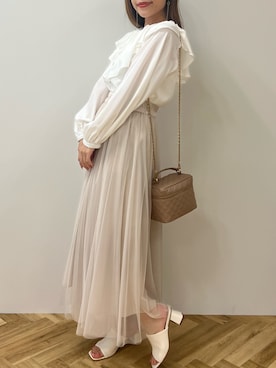 「earth music&ecology（アースミュージックアンドエコロジー）のアイテム（スカート）」を使った、mai shi（STRIPE CLUB 本部）さん（レディース・158cm）の春コーディネート