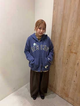 「アイテム（パーカー）」を使った、39qchanさん（レディース・164cm）の秋コーディネート