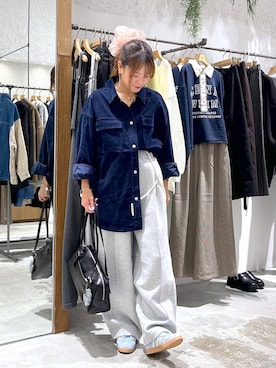 「アイテム（ビューティーグッズ）」を使った、yumiさん（レディース・160cm）の秋コーディネート