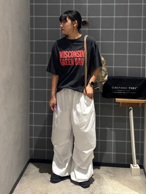 【UNISEX】アシッドウォッシュ加工ロゴTEE