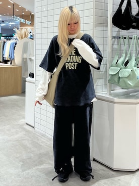「CIAOPANIC TYPY（チャオパニックティピー）の【UNISEX】ピグメント加工ラグランワッフルヘンリーTEE（Tシャツ/カットソー、ブラック系）」を使った、きょんさん（レディース・161cm）の春コーディネート