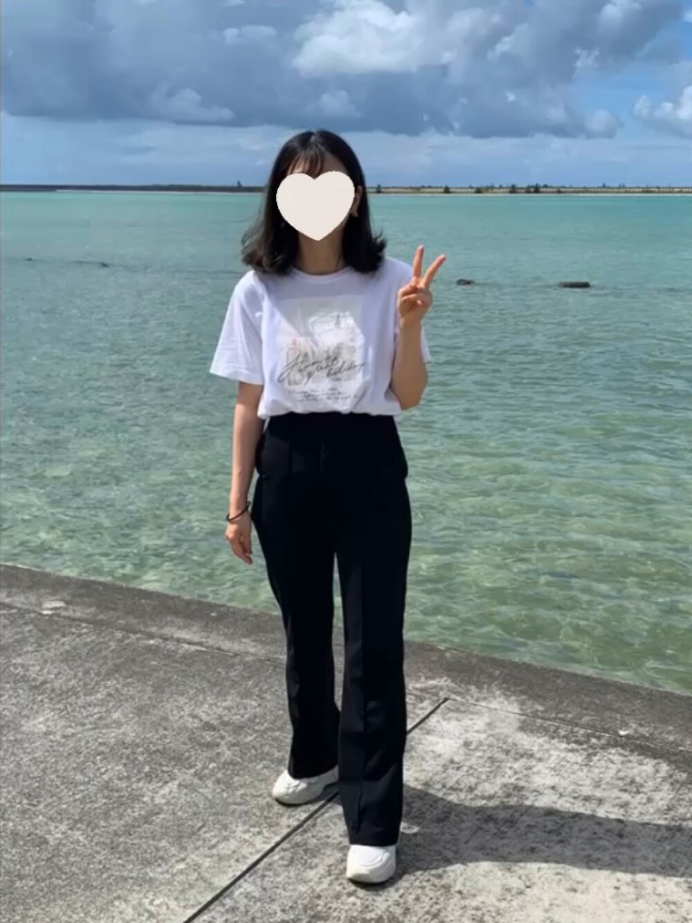 「夏コーデ、韓国女子、韓国っぽコーデ、outfit」｜「WEGOのアイテム（Tシャツ/カットソー、ホワイト系）」を使った、れいちぇる🍐さん（レディース・149cm）の夏コーディネートの1枚目の写真