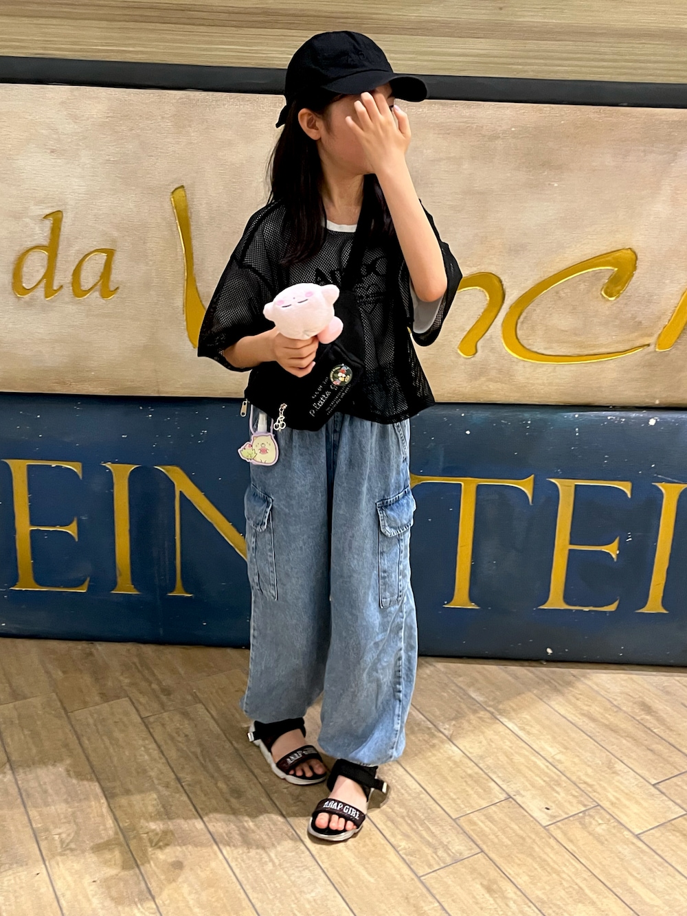 「パンツコーデ、GU、おしゃれさんと繋がりたい」｜「adidasのアイテム（キャップ、ブラック系）」を使った、yukimaro1117さん（キッズ・145cm）の秋コーディネートの1枚目の写真