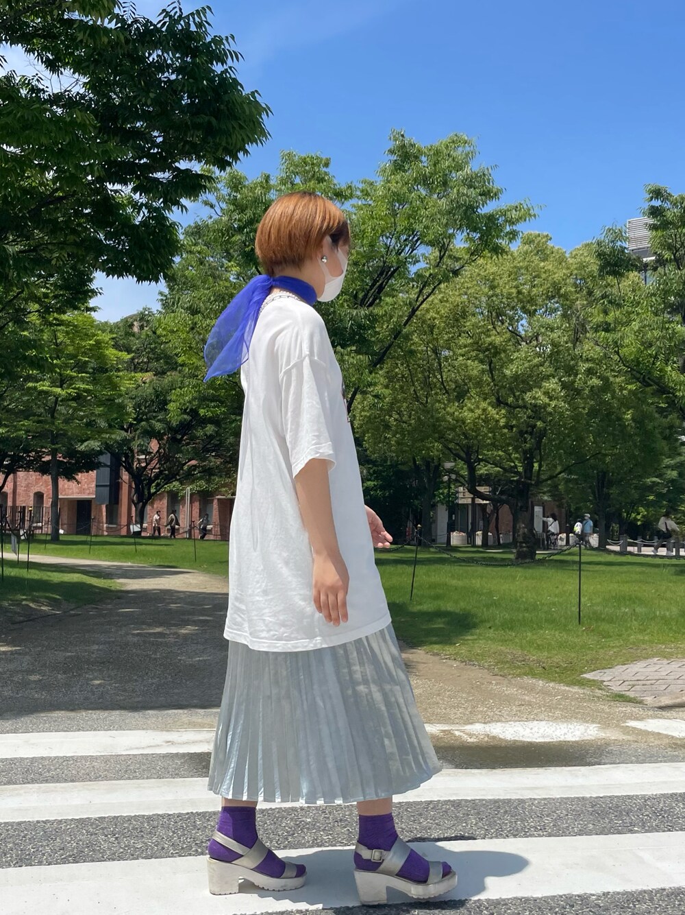 「nagoyamodegakuen、modegakuen、名古屋モード学園、モード学園、休日コーデ」｜「JEANASISのアイテム（Tシャツ/カットソー、ホワイト系）」を使った、yuukaさん（レディース・162cm）の秋コーディネートの1枚目の写真
