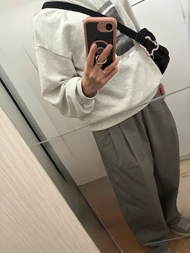 「しまむら（シマムラ）のアイテム（スウェット、グレー系）」を使った、yukiさん（レディース・153cm）の春コーディネート