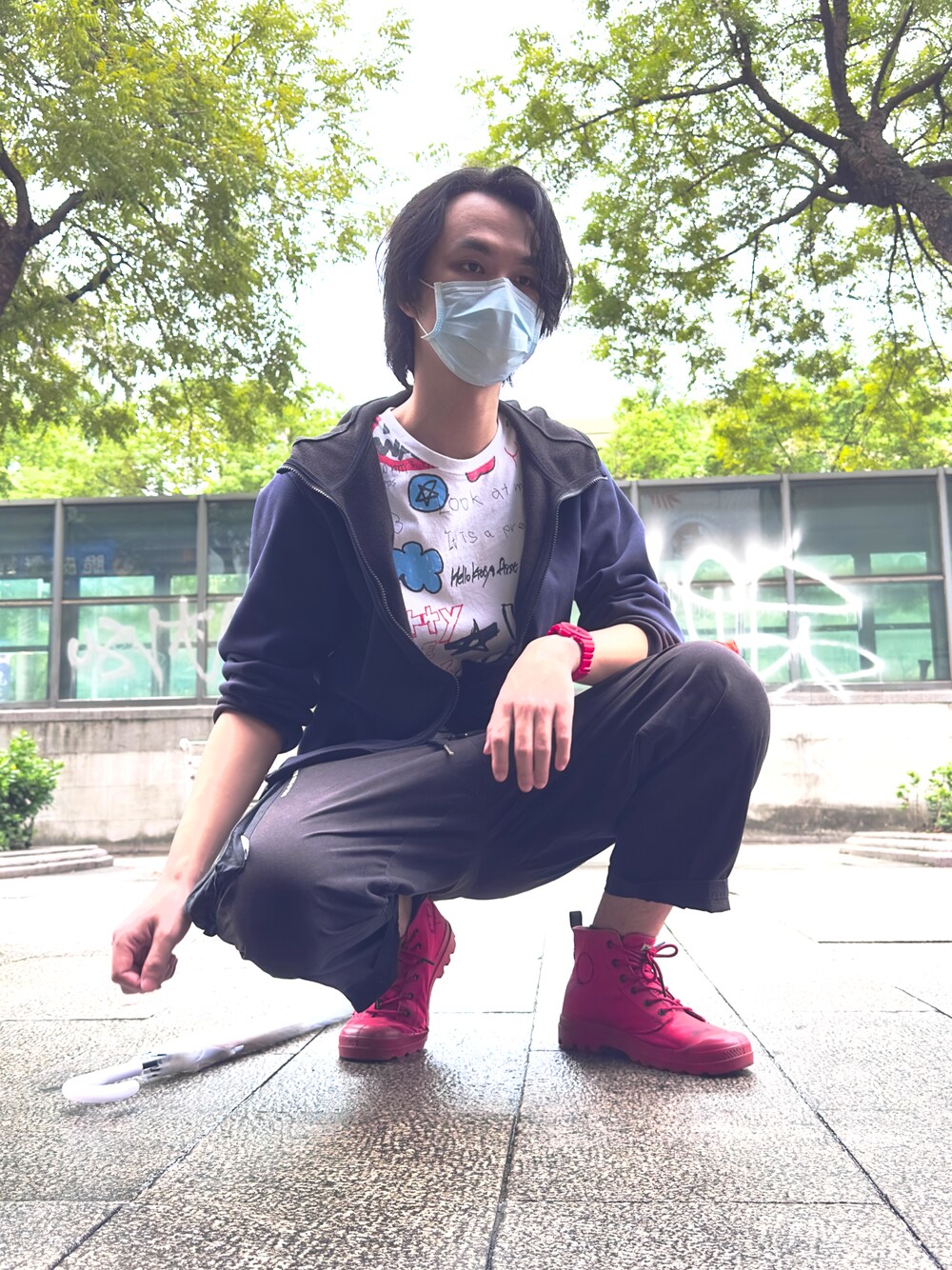 「PALLADIUMのアイテム（ブーツ、ブラック系）」を使った、HEXA🇹🇼さん（メンズ・183cm）の秋コーディネートの1枚目の写真