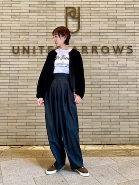 平敷（hirashiki）さんのコーディネート
