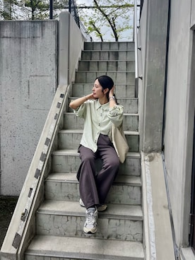 「SOYEN（ソイエン）の2WAYトリプルボタンカシュクールシアーシャツ　アシンメトリー（シャツ/ブラウス、グリーン系）」を使った、たろ☺︎さん（レディース・165cm）の春コーディネート