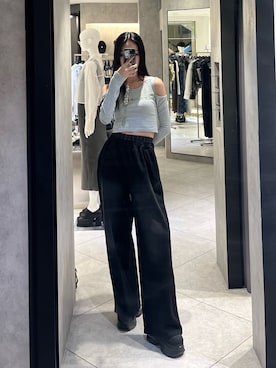 「EMODA（エモダ）のアイテム（パンツ）」を使った、川越祐莉さん（レディース・174cm）の春コーディネート