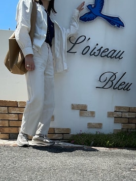 「A.P.C.（アーペーセー）のアイテム（スニーカー、グレー系）」を使った、つんつるてんさん（レディース・161cm）の春コーディネート