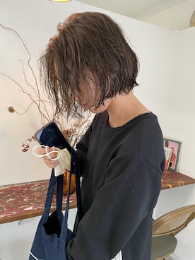 「GU（ジーユー）のアイテム（ワンピース、ブラック系）」を使った、つんつるてんさん（レディース・161cm）の春コーディネート