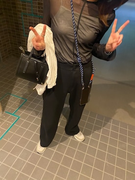 「A.P.C.（アーペーセー）のアイテム（スニーカー、グレー系）」を使った、つんつるてんさん（レディース・161cm）の春コーディネート