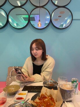 「韓国のアイテム（その他、グリーン系）」を使った、つんつるてんさん（レディース・161cm）の春コーディネート