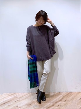 「チェックマフラー」｜「アイテム（アクセサリー）」を使った、がんさん（レディース・158cm）の秋コーディネート