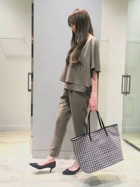 「アイテム（スーツセット、ブラウン系）」を使った、shihoさん（レディース・158cm）の夏コーディネート