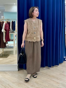 「アイテム（ベスト）」を使った、Akari Yasuiさん（レディース・145cm）の秋コーディネート