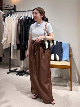 「アイテム（チャーム）」を使った、Akari Yasuiさん（レディース・145cm）の春コーディネート