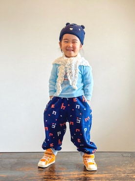 「アイテム（スウェット）」を使った、KOOOさん（キッズ・90cm）の秋コーディネート