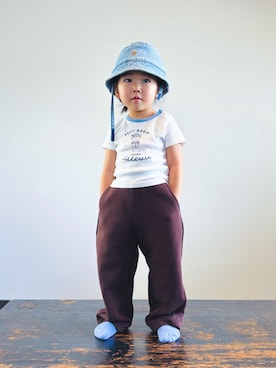 「アイテム（スウェットパンツ、ブラウン系）」を使った、KOOOさん（キッズ・90cm）の夏コーディネート