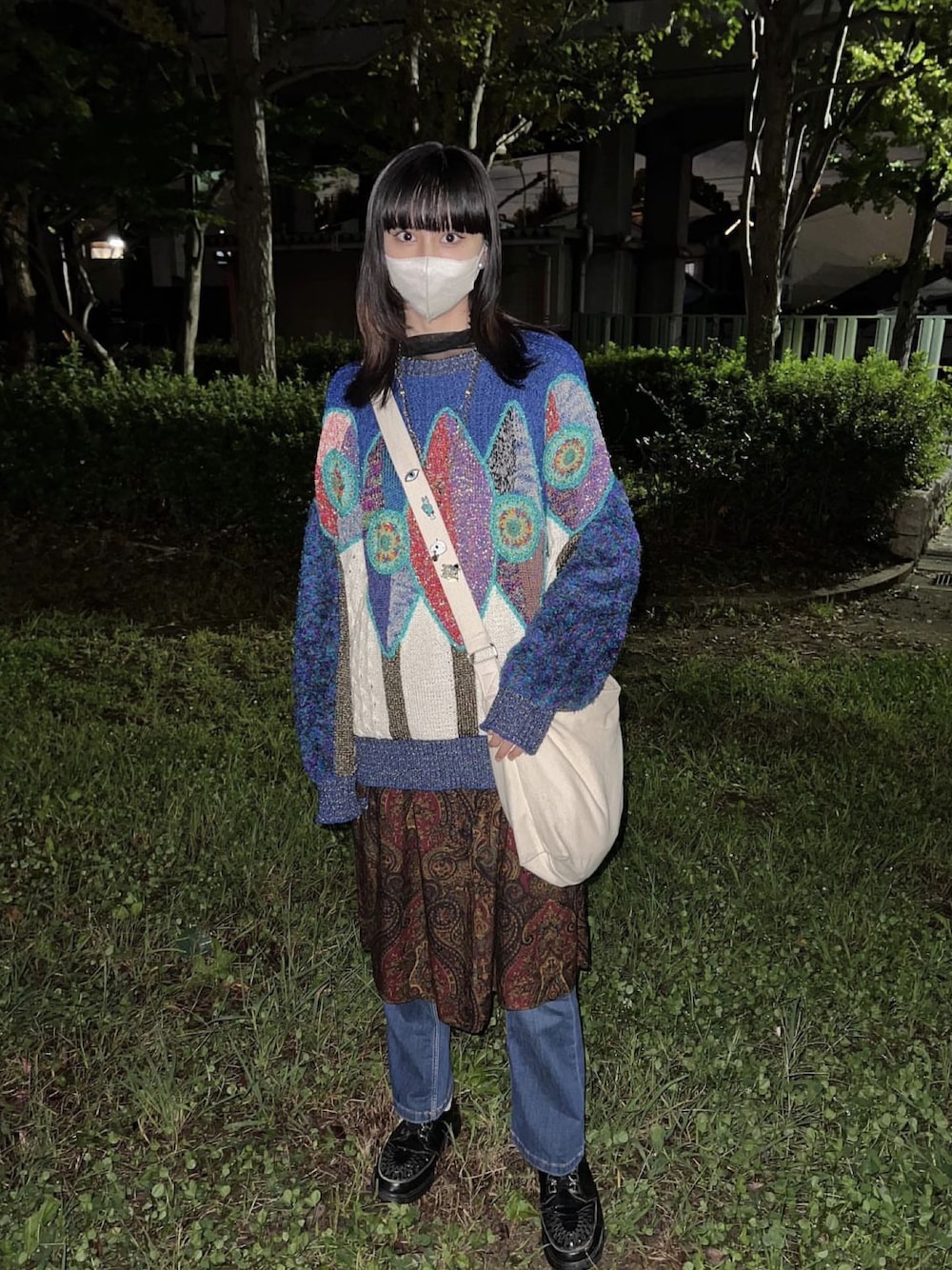 「未来のWEARISTAプロジェクト、古着MIX、ootd、冬のコーデ、お洒落さんとつながりたい、高身長女子」｜「VINTAGEのアイテム（ニット/セーター、ブルー系）」を使った、hinanoさん（レディース・170cm）の冬コーディネートの1枚目の写真