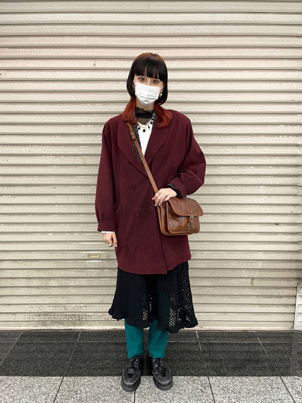 「大人コーデ、古着、ootd、ヴィンテージ、高身長女子、お洒落さんとつながりたい、冬アウター、高身長コーデ」｜「VINTAGEのアイテム（テーラードジャケット、レッド系）」を使った、hinanoさん（レディース・170cm）の冬コーディネートの1枚目の写真